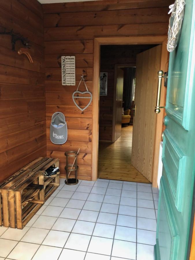 Gemuetliches Holzhaus In Idyllischer Lage Ruppichteroth Exteriör bild